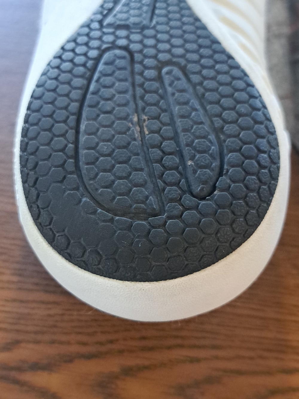 Spenco Women’s Grey Felt Mule with Contrast Stitching - Picture 11 of 11